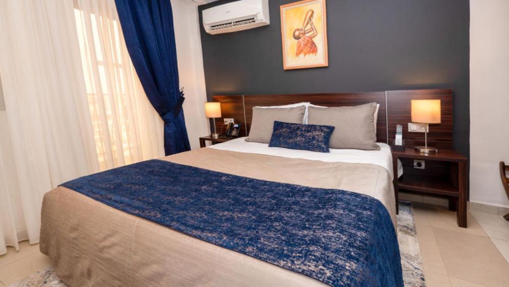 Souare Premium Hotel Conakry Exteriör bild