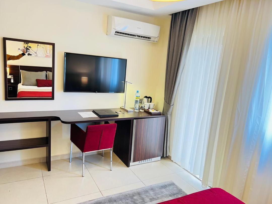 Souare Premium Hotel Conakry Exteriör bild