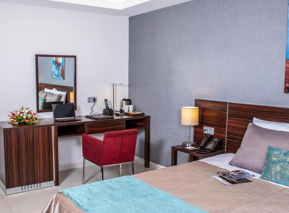 Souare Premium Hotel Conakry Exteriör bild